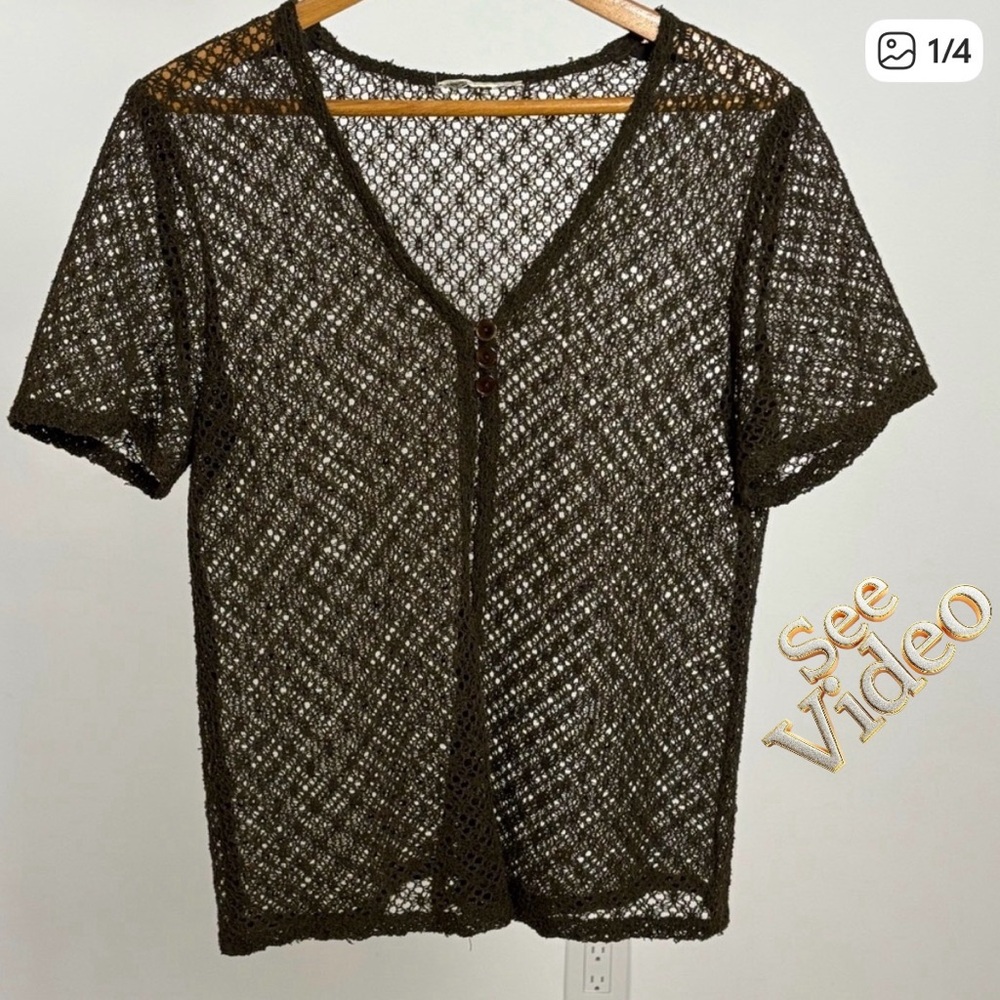 👛(ANY 2/$15) Mesh Brown Short Sleeve Topper with 3 Top Buttons, Large